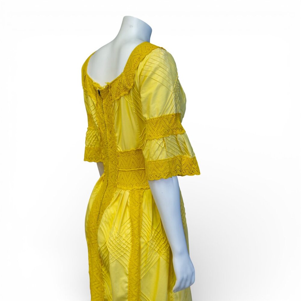 Vintage 1970s Mexican Yellow Pintucked Cotton Dress with Crochet Lace * Medium - Picture 10 of 13